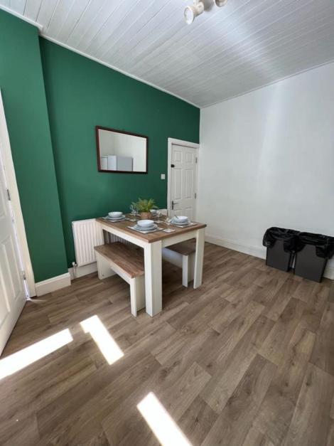 Moorfield Street Guesthouse Leeds  Eksteriør billede