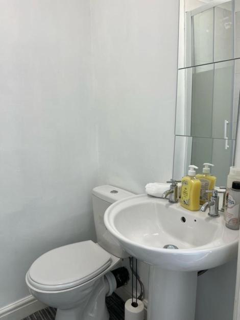 Moorfield Street Guesthouse Leeds  Eksteriør billede